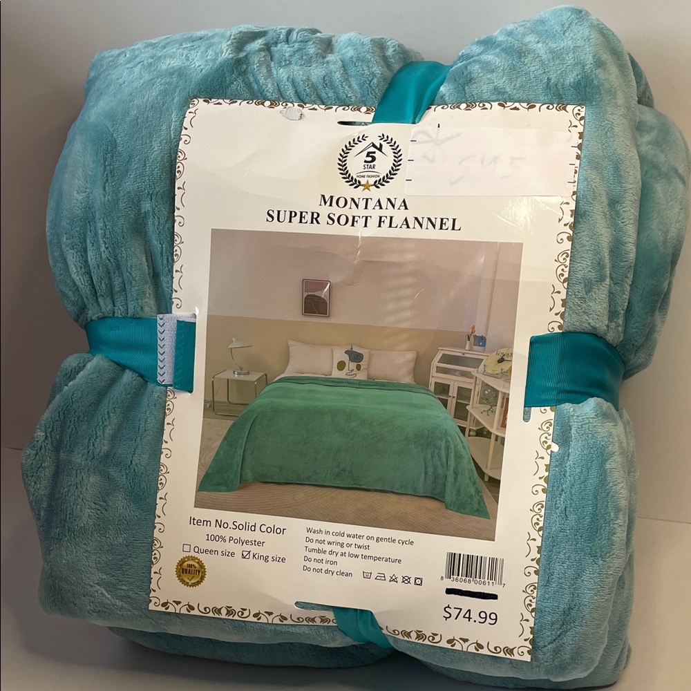 NWT MONTANA Super Soft Flannel King Blanket - Teal